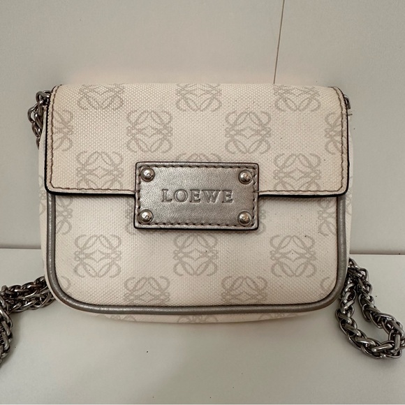 Authentic Loewe mini bag - Picture 3 of 12